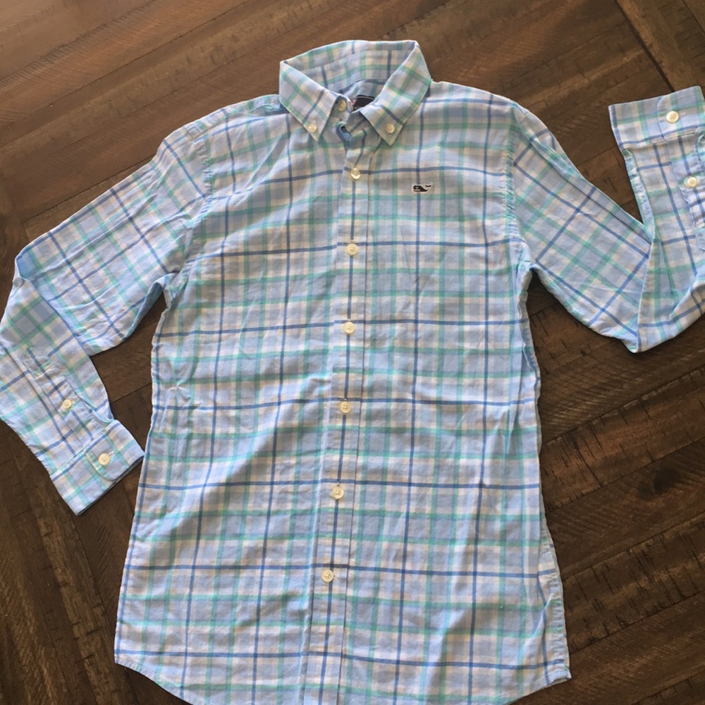 Vineyard vines button down boys 12-14